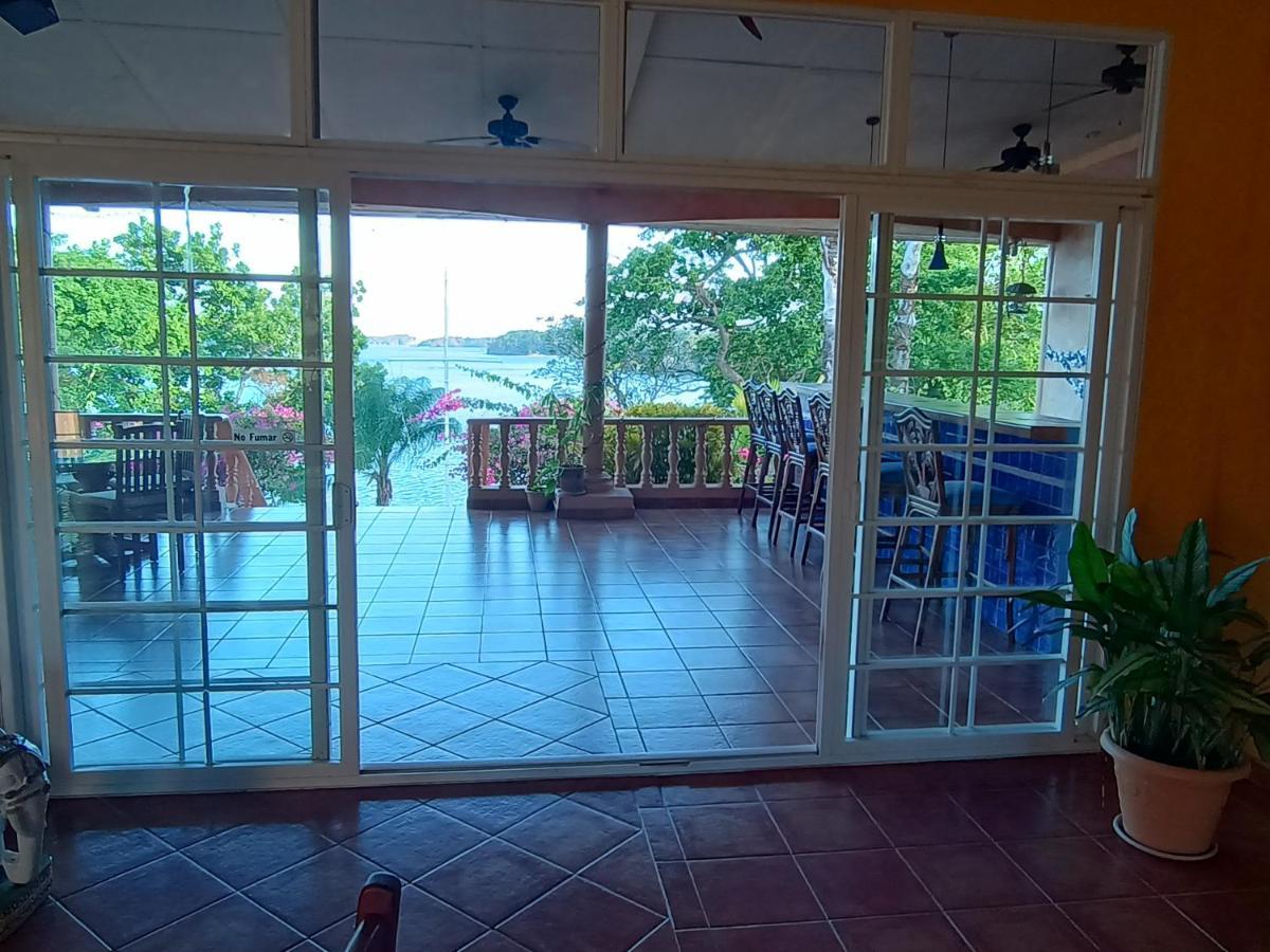 Gone Fishing Panama Resort Бока-Чіка Екстер'єр фото